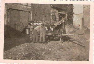 Urlaub in Deutschland auf dem Zeltnerhof, historischer Heuwagen